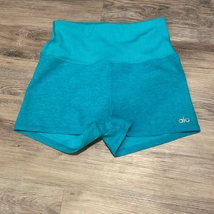 Alo Aquamarine Biker shorts